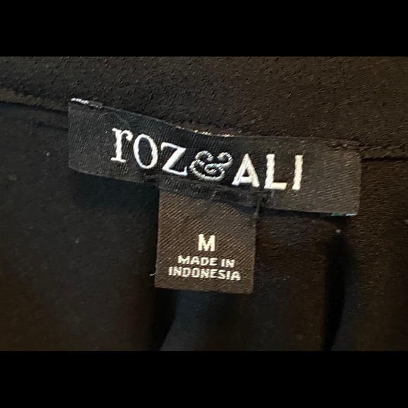 Blouse - Picture 3 of 3